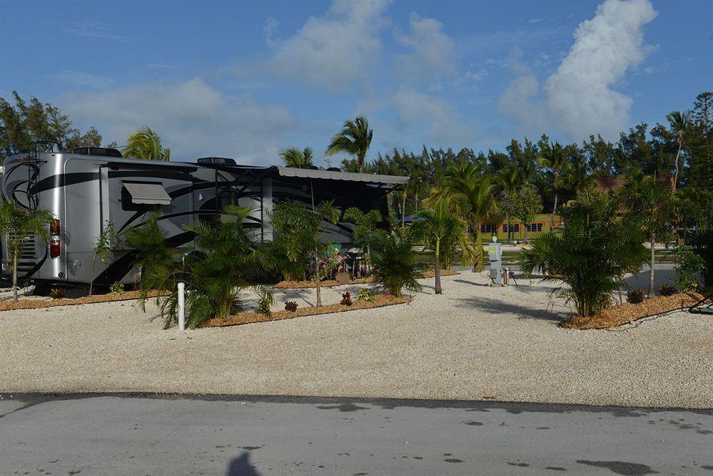 Fiesta Key Rv Resort Premium Room 1 Layton Extérieur photo